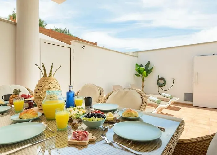 Villa Con Piscina En La Playa *