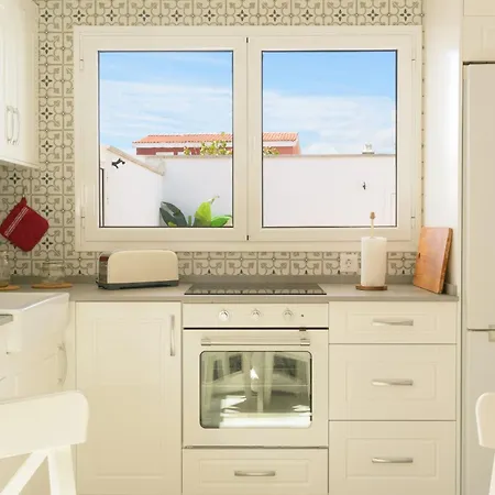 Villa Con Piscina En La Playa *