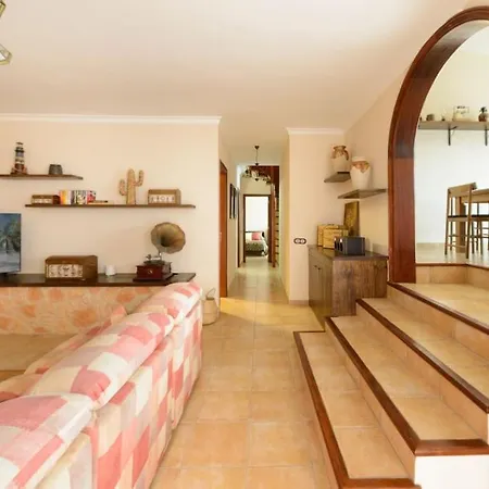 Villa Con Piscina En La Playa