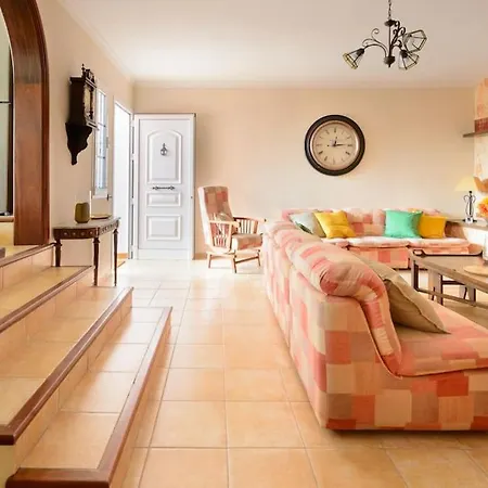 Villa Con Piscina En La Playa *